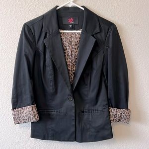 2B BeBe Black Cheetah Blazer